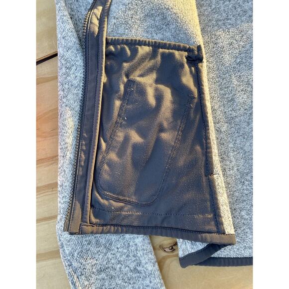 LULULEMON Fleece Full Zip Jacket Gray Athleisure Sporty Warm Women’s SIZE 6 - Picture 7 of 8